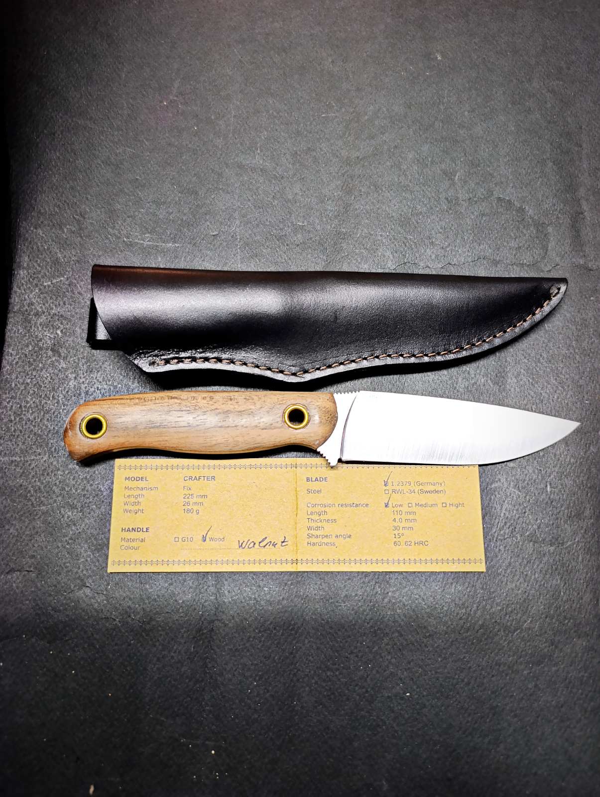 Нож Manly Crafter Орех